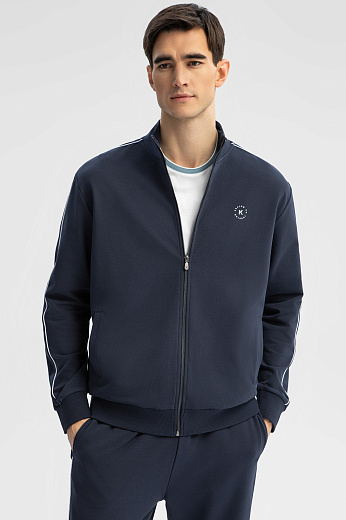 Толстовка на молнии